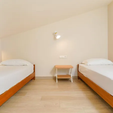 Aparthotel Vereya