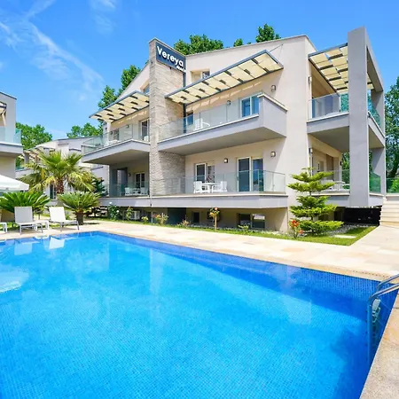 Vereya Lejlighedshotel 4*