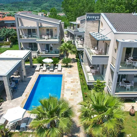 Aparthotel Vereya *