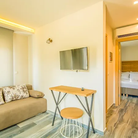 Vereya Aparthotel