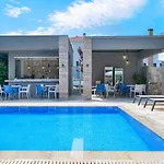 Lejlighedshotel Vereya 4*