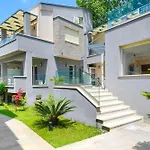 Lejlighedshotel Vereya 4*